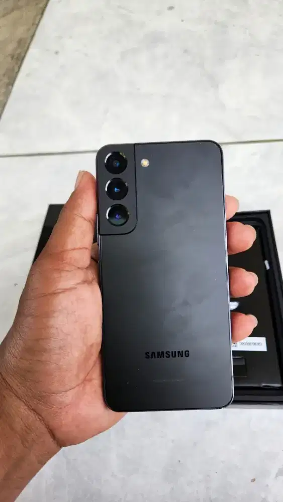 Samsung s22 ram 8 internam 256