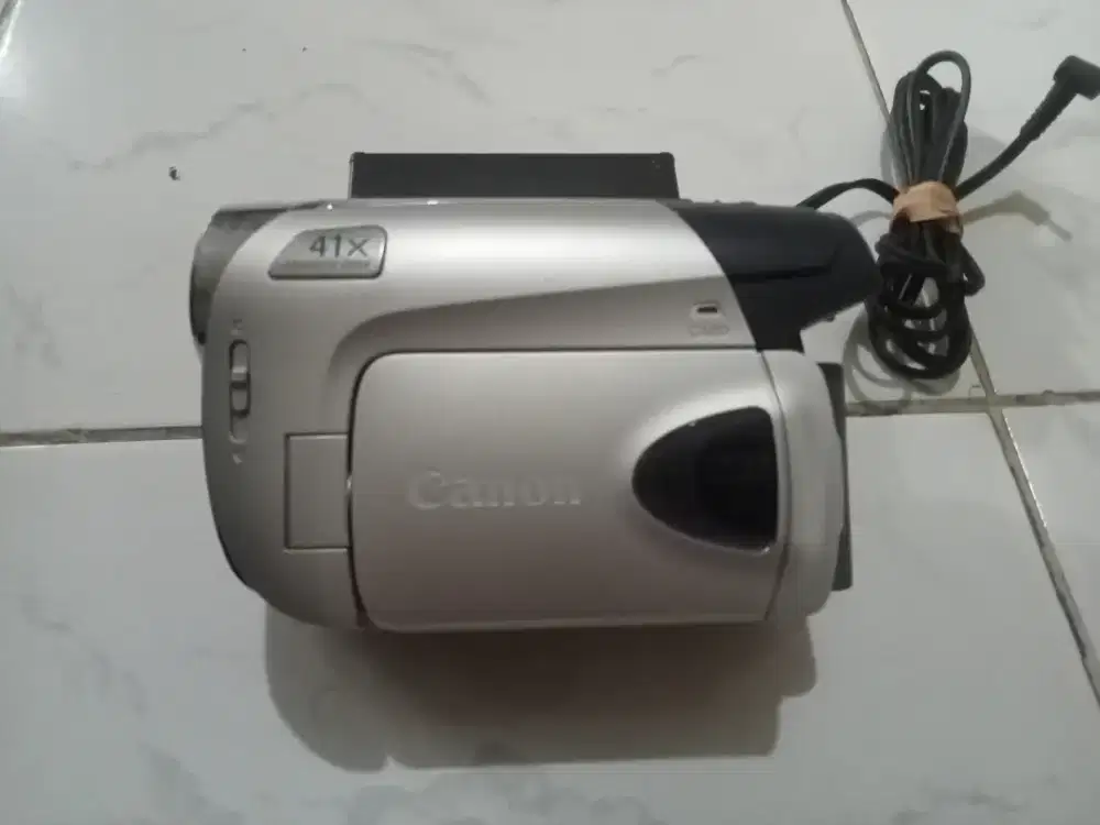 Handycam Canon DC 310