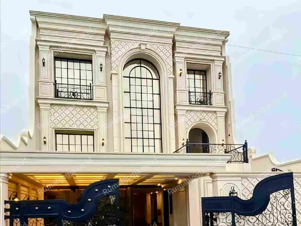 rumah mewah lingkungan strategis Banyuraden gamping