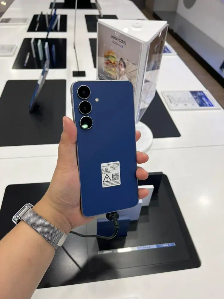 Samsung S25FE Free buds