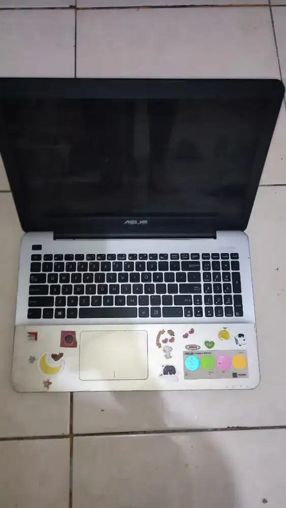 Jual Laptop Asus x555b Pemakaian Cewek