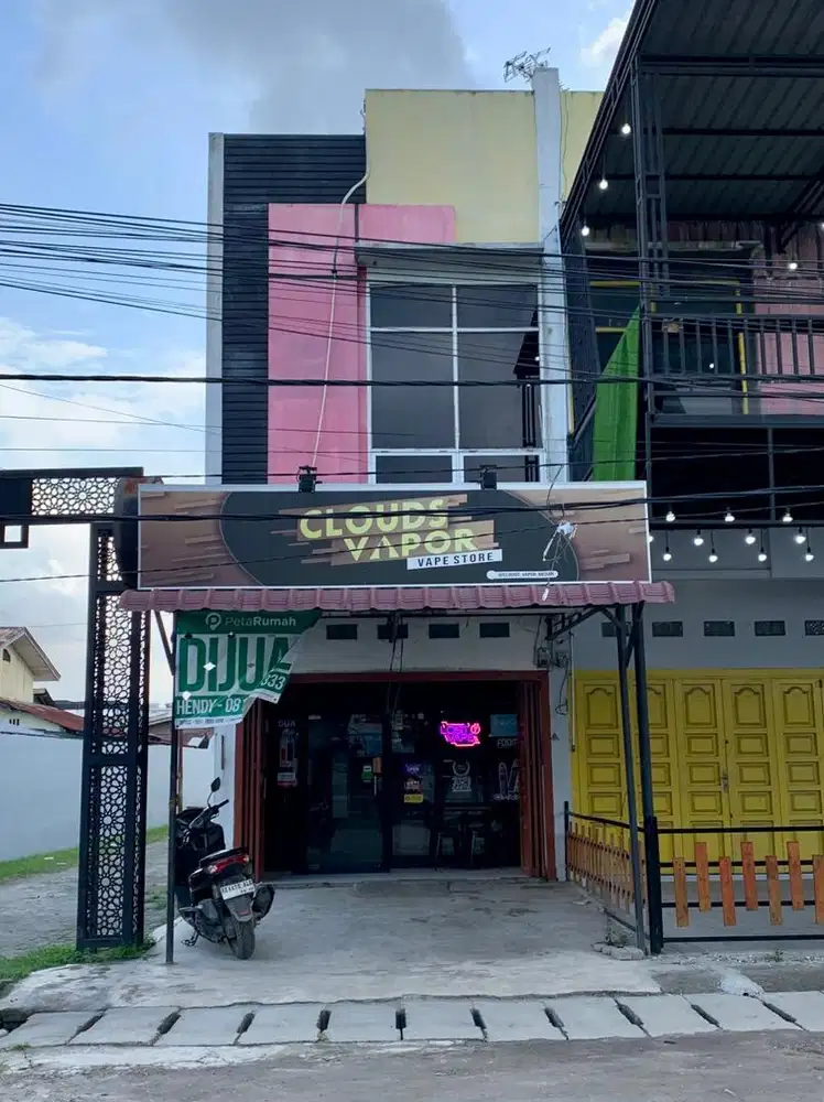 Take Over Usaha Vape Store & Cafe
