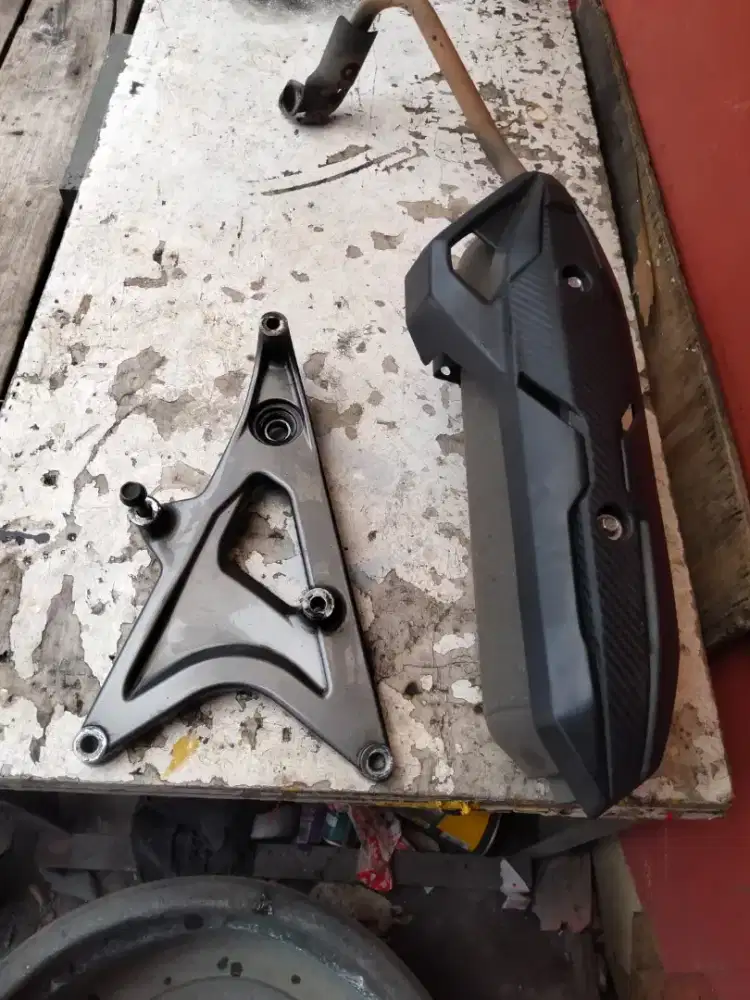 Copotan kenalpot+arm  original vario LED 125 2017