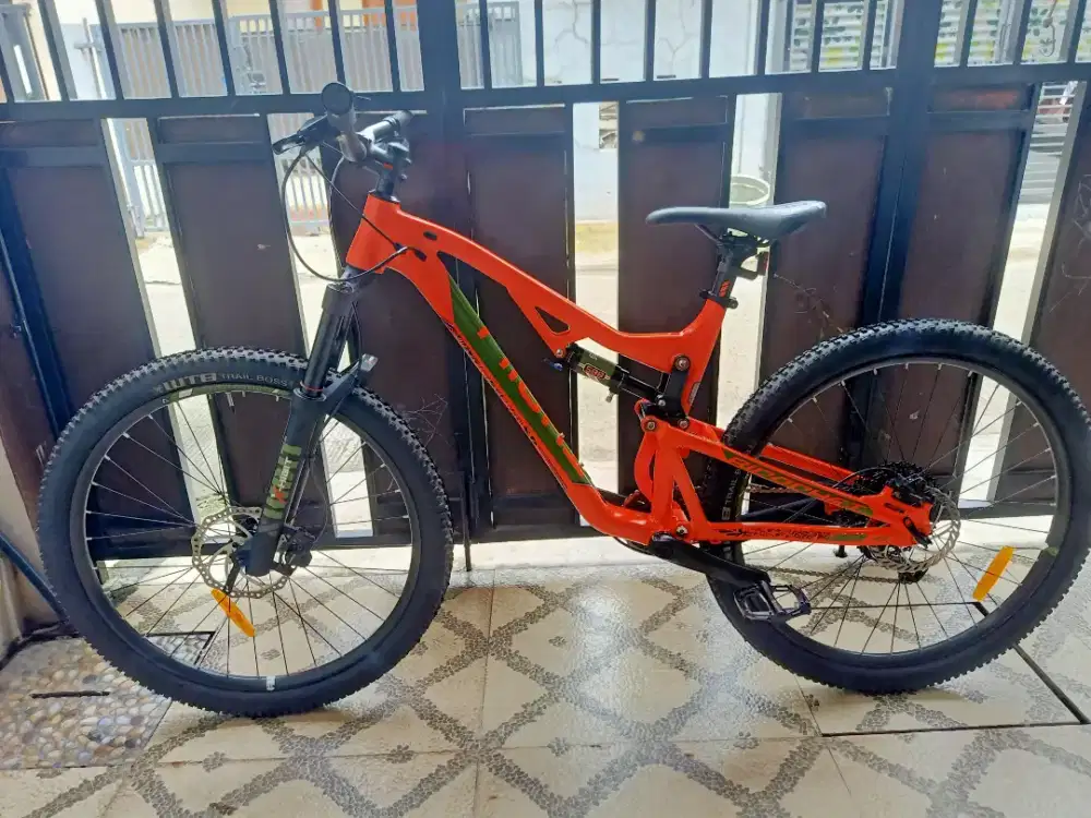 Sepeda MTB Thrill Ricochet 4
