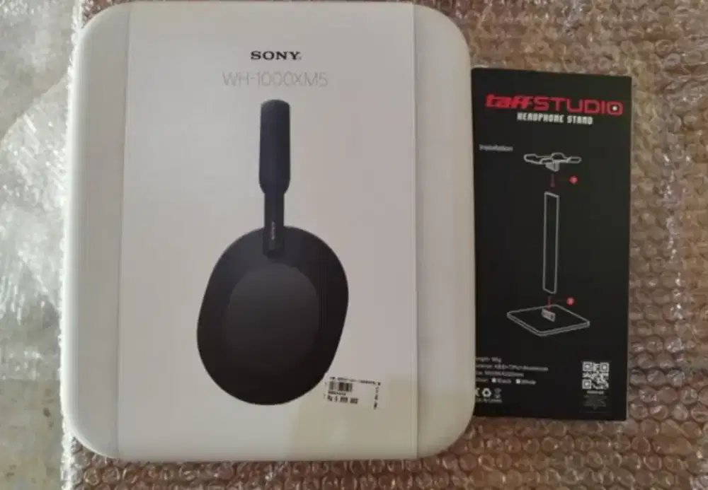 SONY WH-1000XM5 siap pakai