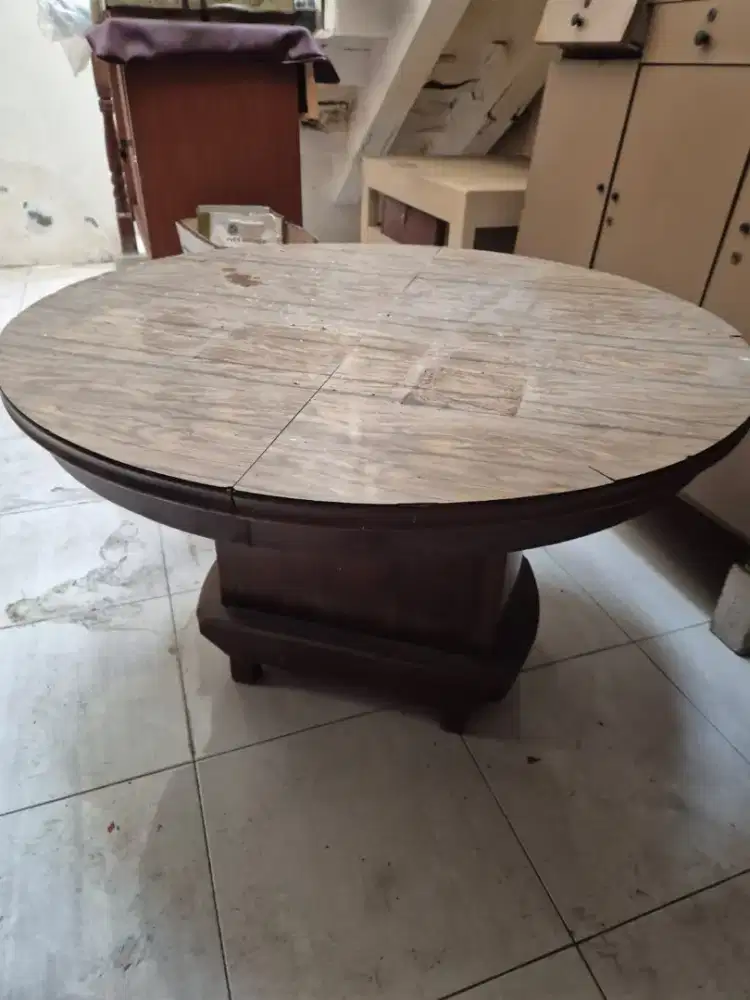 Meja bundar jati kuno bisa dibuka ada sayap