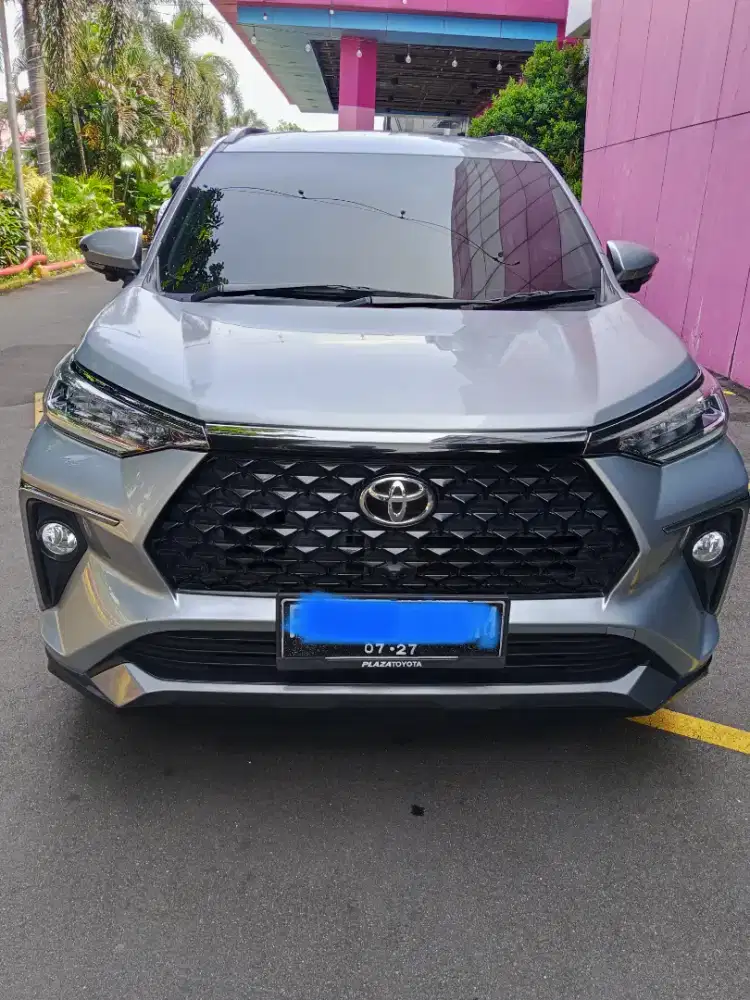 Dijual Toyota Veloz 2022 Silver Tangan Pertama
