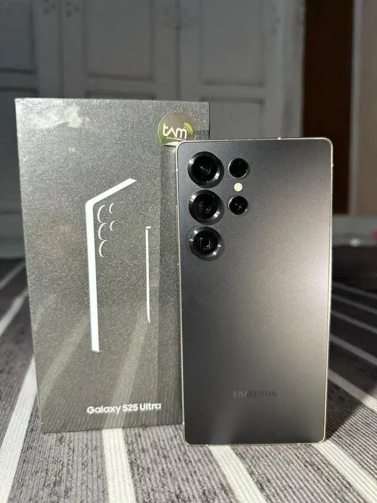 Samsung S25 Ultra 12/256gb Jet Black On Garansi