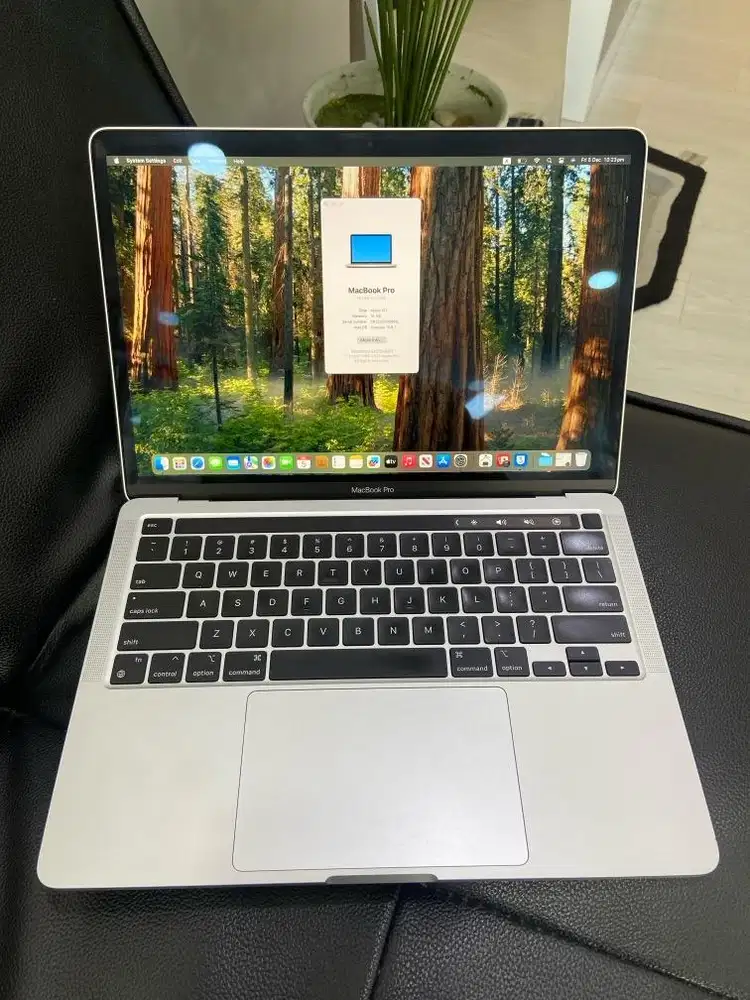 Macbook Pro M1 16/256 GB SILVER