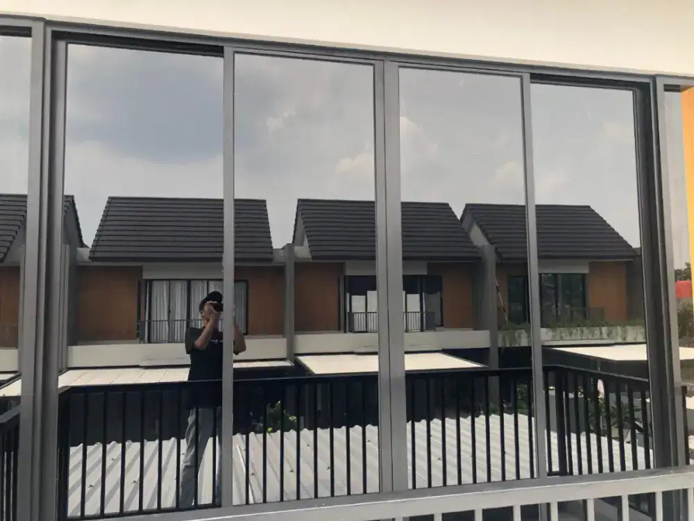 Jasa Pasang Sticker Kaca Film Rumah/Kantor