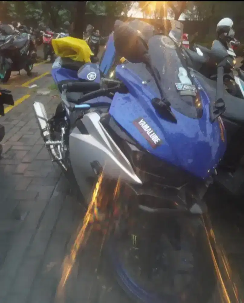 Yamaha R25 VER 1 DOHC 2 SILINDER