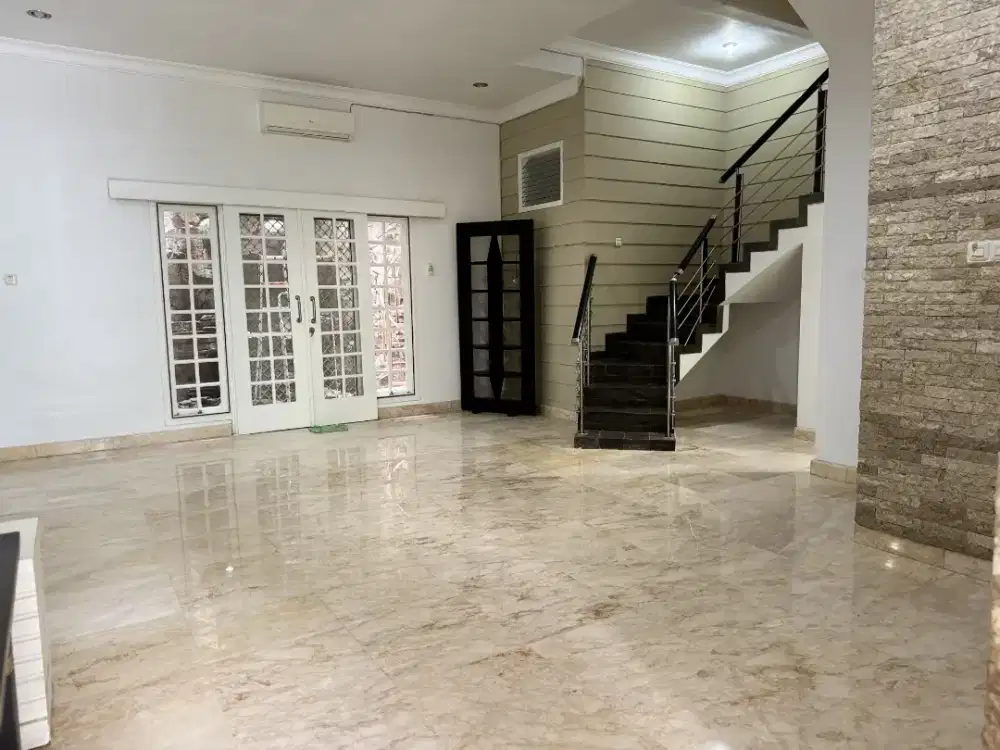 JUAL RUMAH 2 LANTAI LUAS TERMURAH PAKUWON CITY DEKAT GLORIA ITS MERR