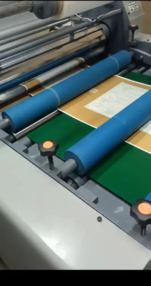 Mesin Laminasi thermal autocut 80