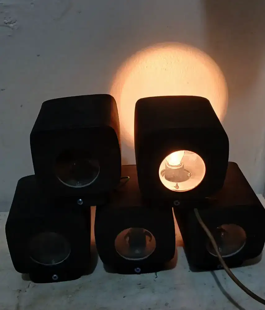 Lampu Teras 2 arah listrik