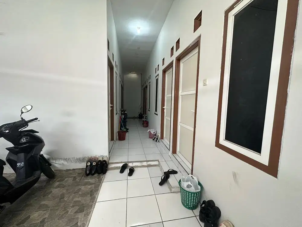 Jual kos-kosan putri full penghuni