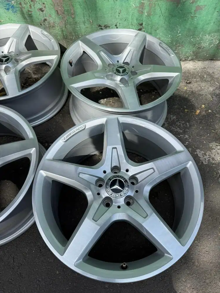 Velg Mercedes Benz AMG SLK R.18 ori