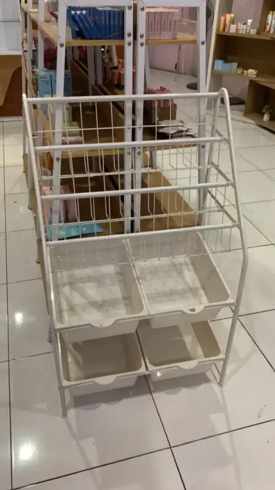 Rak serbaguna estetik