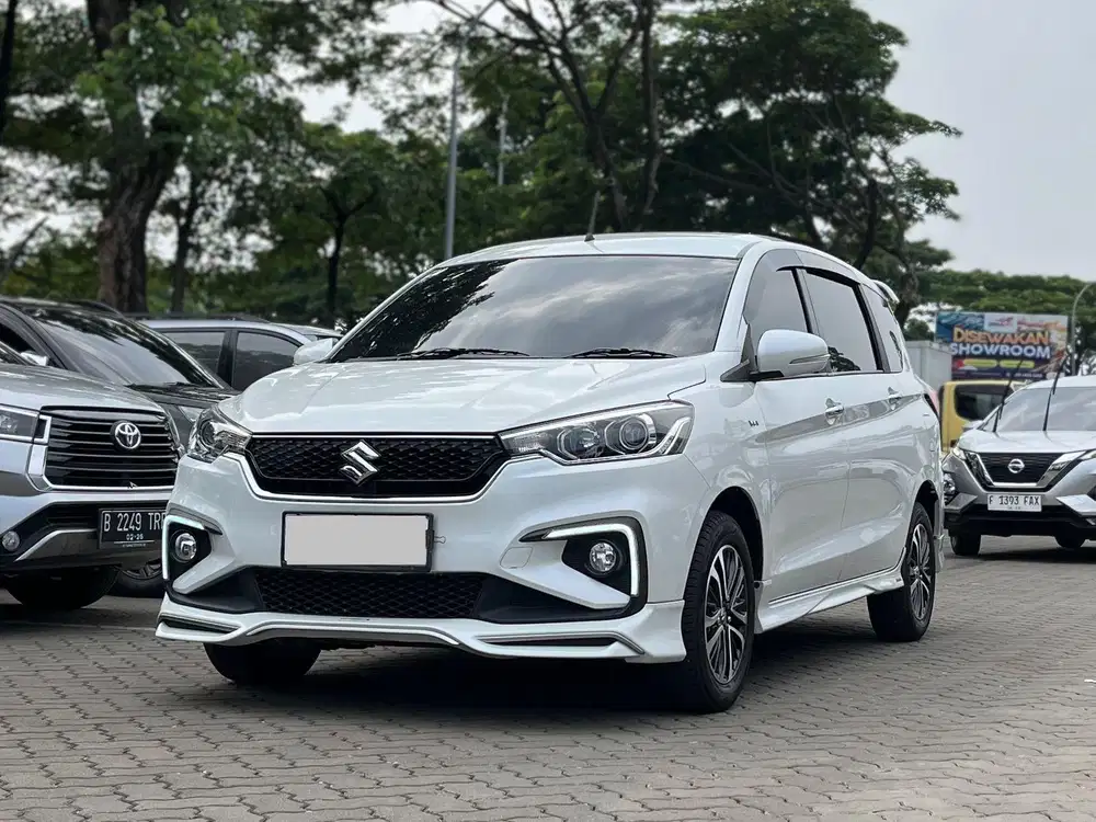 SUZUKI ERTIGA SPORT HYBRID 2023 AT PUTIH KM 28RB