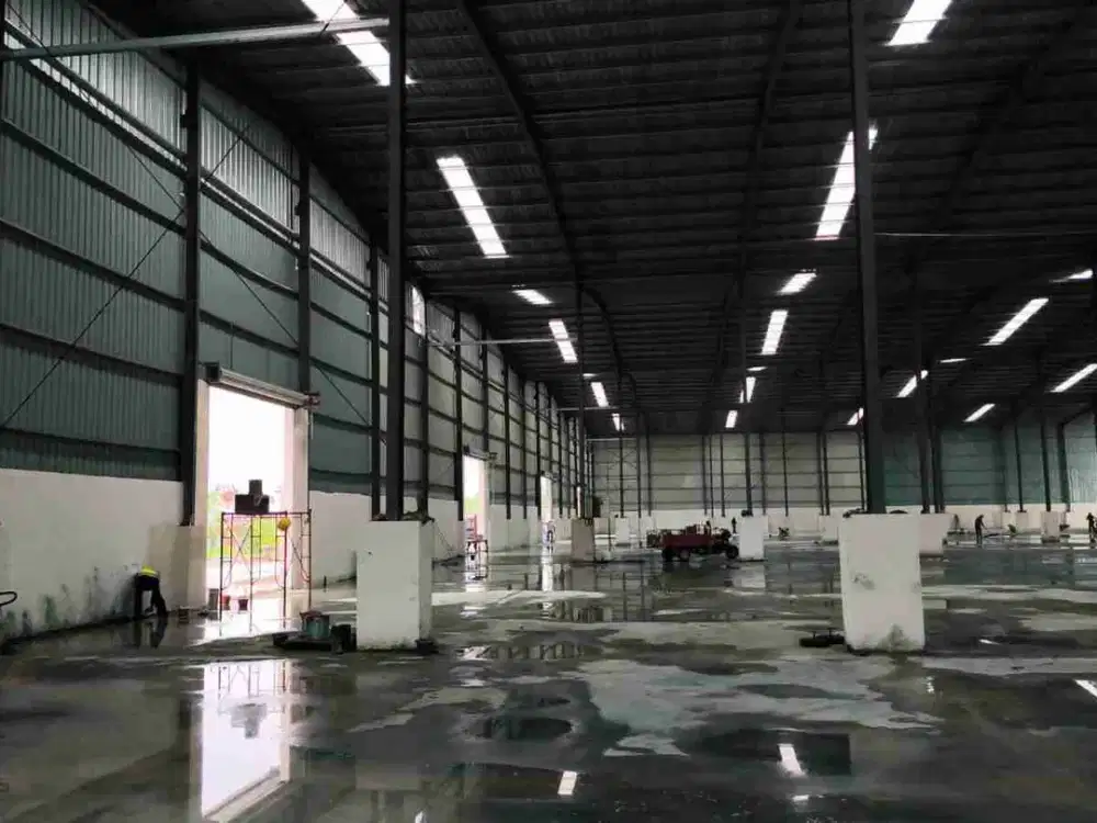 Gudang Sepatan Dekat Laksan