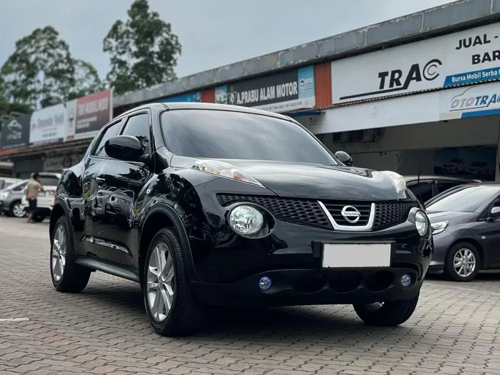 SIAP JALAN!! NISSAN JUKE RX 1.5 AT MATIC 2014 HITAM