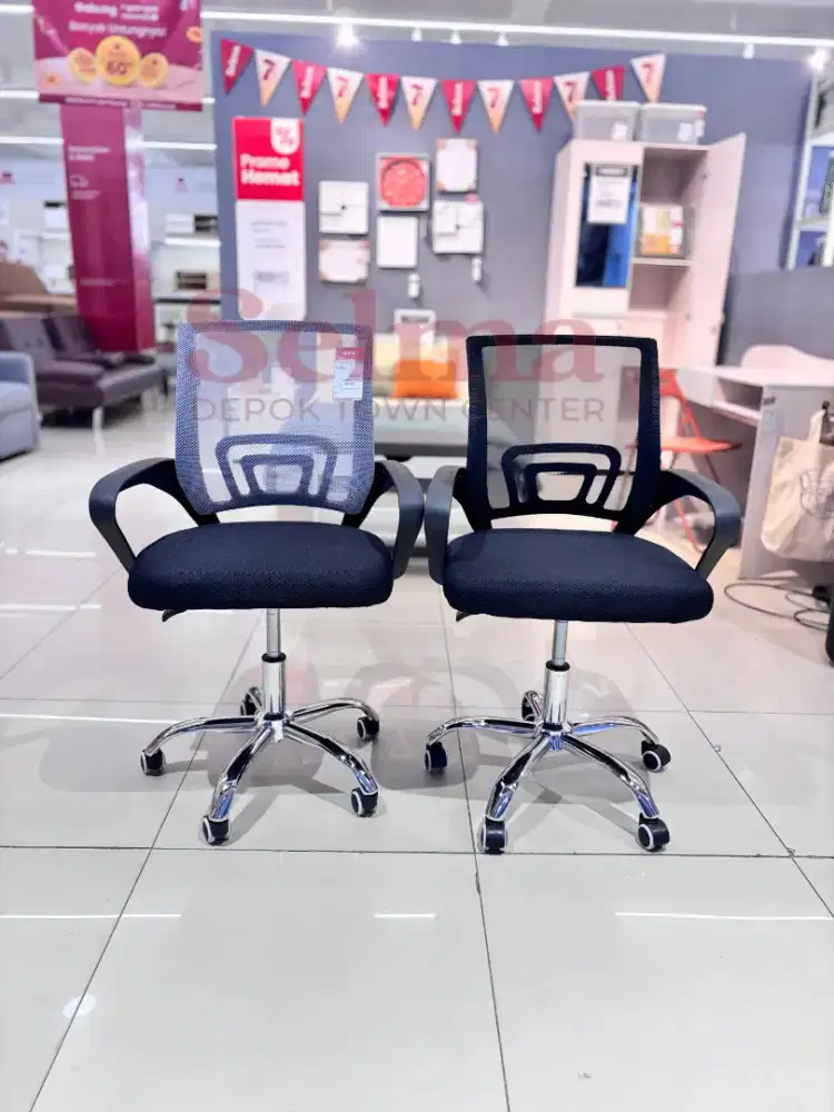 KURSI KANTOR SANDARAN RENDAH 200RIBUAN