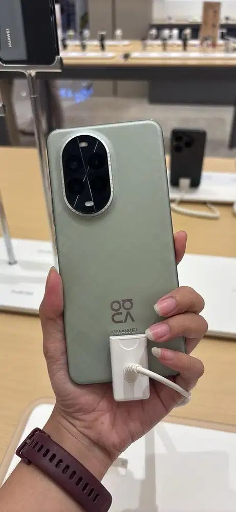 Huawei Nova Cashback 1Jt dan Free Earbuds 6 2.2JT