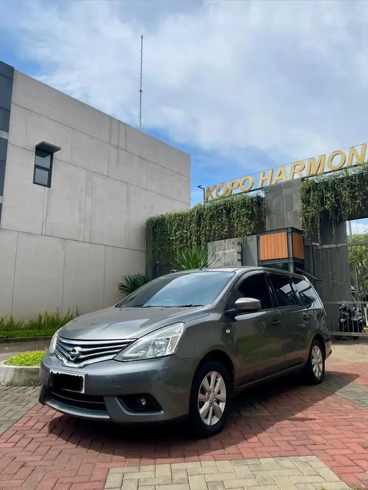 Nissan Grand Livina 1.5 SV Matic 2014