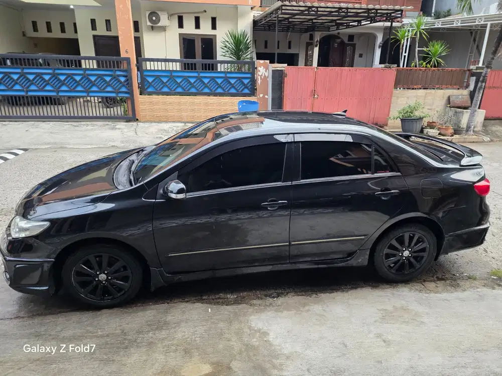 Toyota Corolla Altis 2011 Bensin