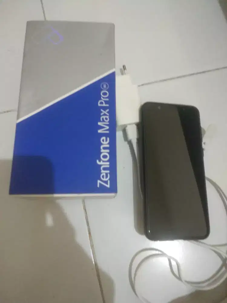 Jual hp Asus zenfone max pro m1