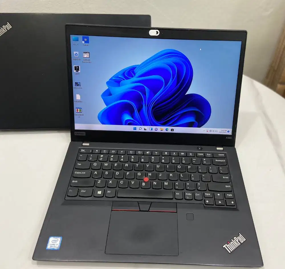 JUAL LAPTOP LENOVO THINKPAD X390 INTEL CORE i7 16GB/SSD 256GB DL-EC