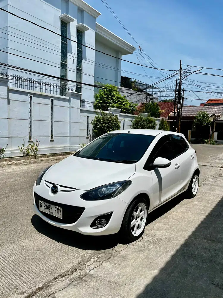 Mazda 2 2013 Bensin