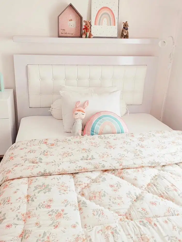 Tempat tidur + kasur + ambalan