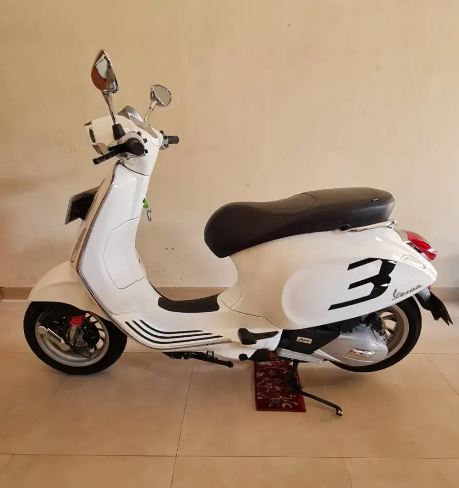 Vespa Sprint iget 150 Tahun 2017 Ferfect Condition