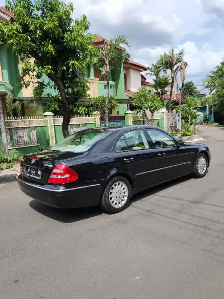 Mercedes-Benz E280 W211 7Gtronik 2007