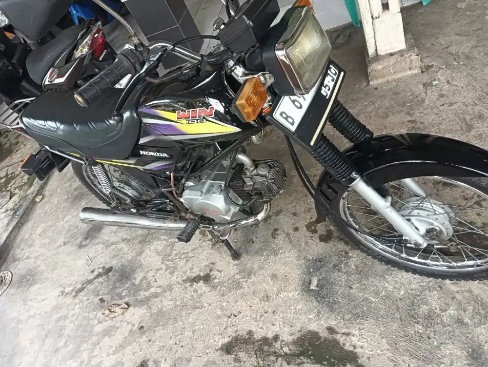 Di jual Honda win 100 14500