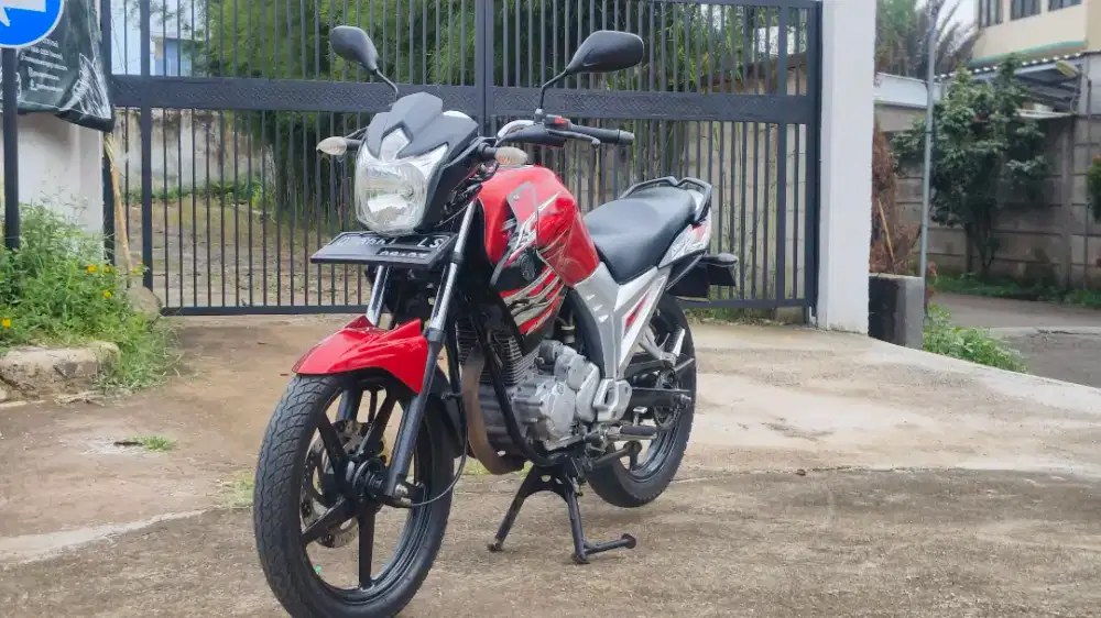 YAMAHA SCORPIO LOW KM