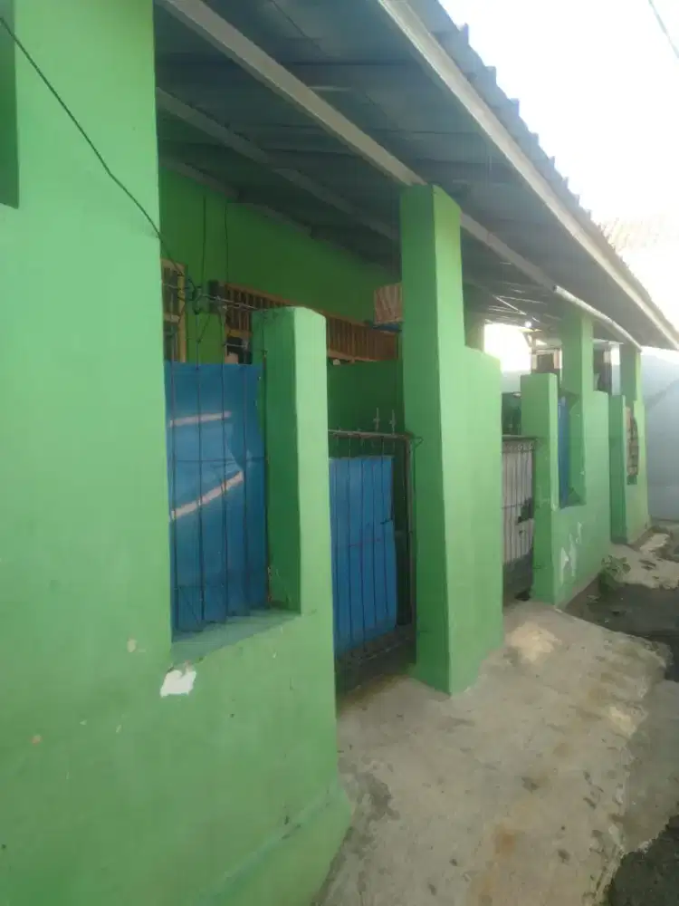 Rumah Kontrakan di Pemukiman Padat Kota Bogor