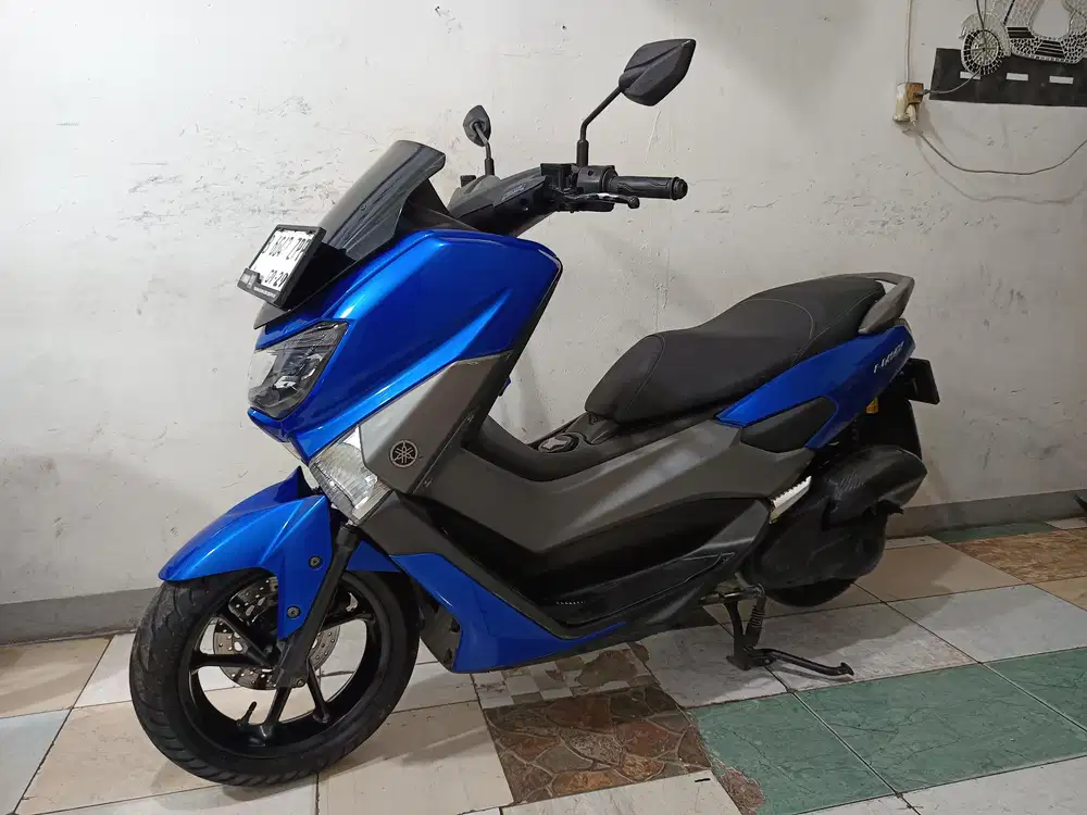 Di jual cepat nmax old non abs 2019 siap pakai