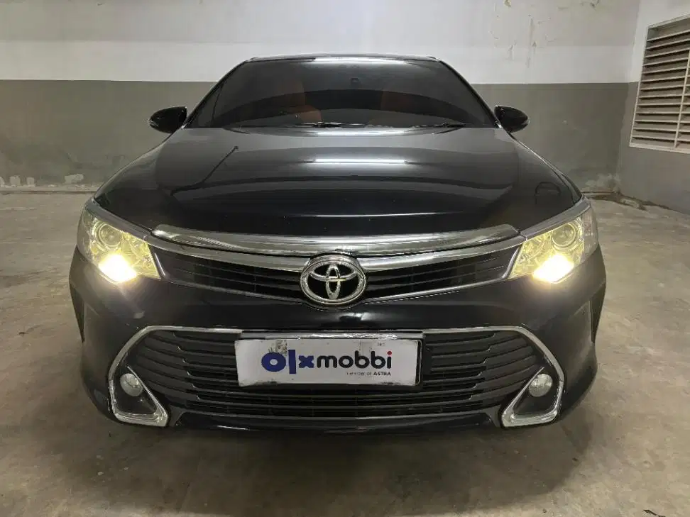 LOW DP Toyota Camry 2.4 V Bensin-AT 2015 SXG