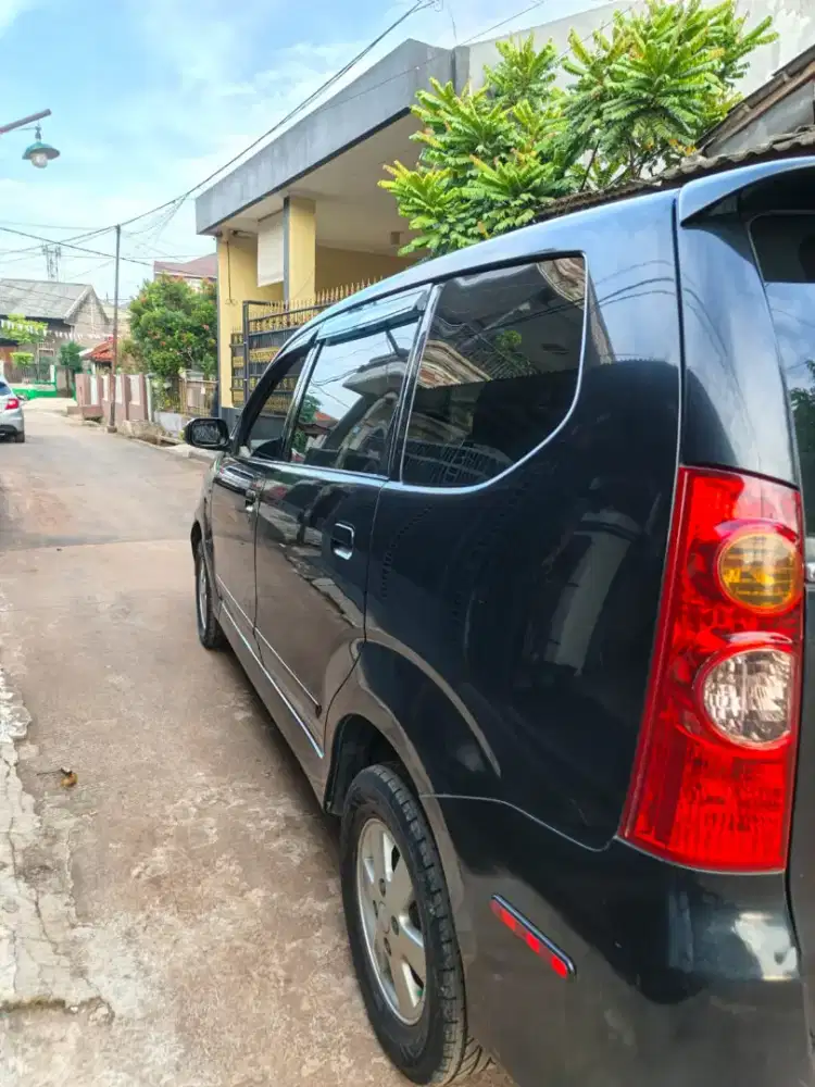 TOYOTA AVANZA G 2011