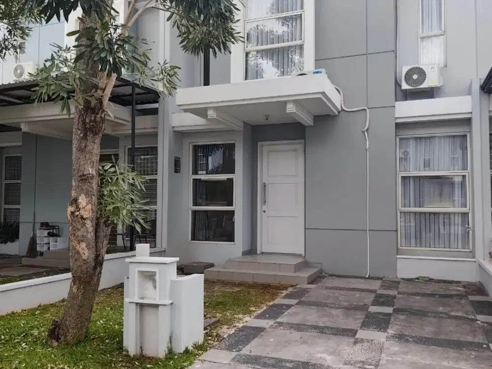 Rumah 2 Lantai dengan AC 2 unit di Bahana Suvarna Sutera Tangerang 1K90007B