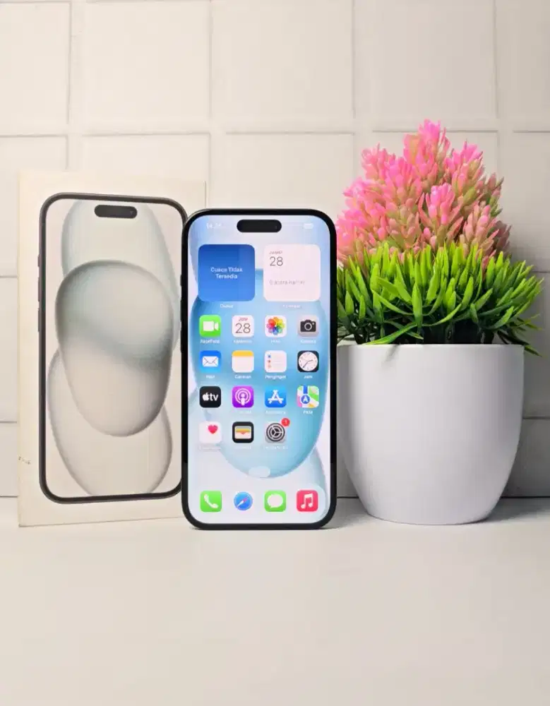 Iphone 15 128GB 2 Minggu Pakai
