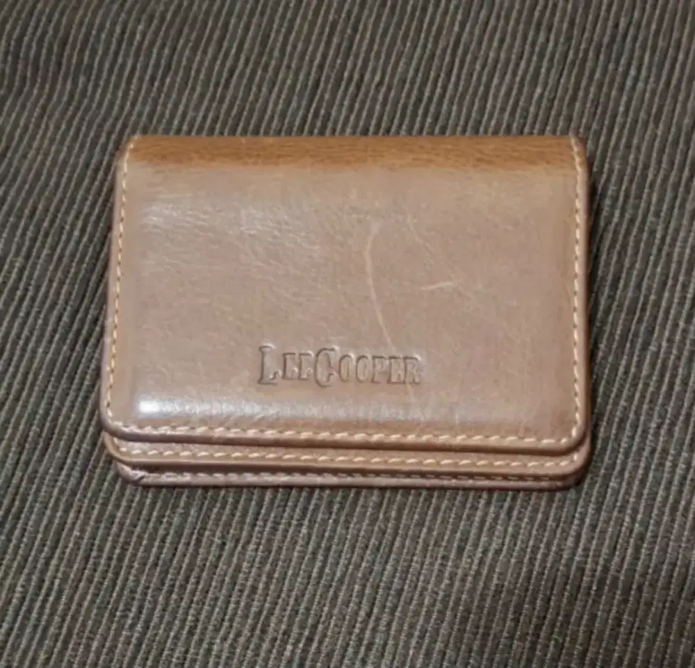 Dompet kartu kulit lee cooper