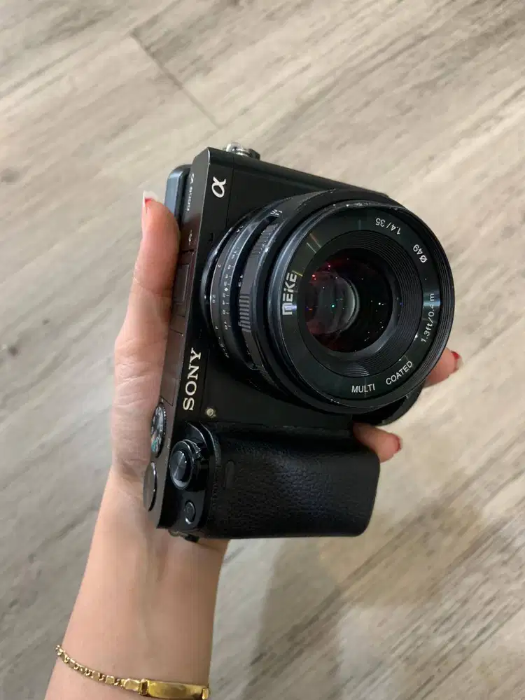 SONY A6000 + MEIKE 35MM F1.4 FOR SONY ICM 1179