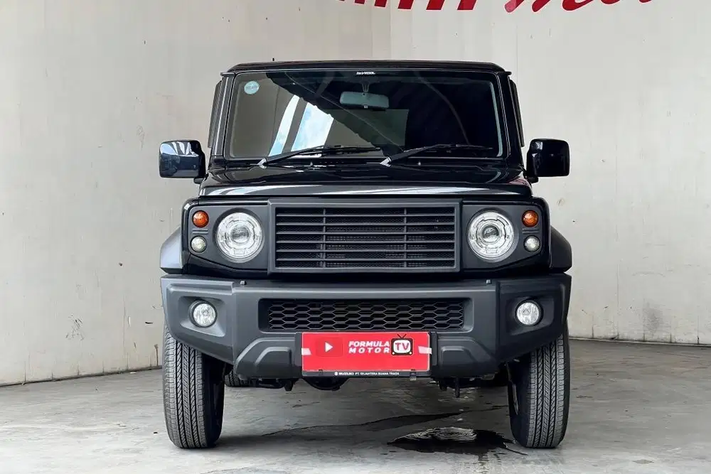 Suzuki Jimny 1.5 3 Door AT 2024 Hitam