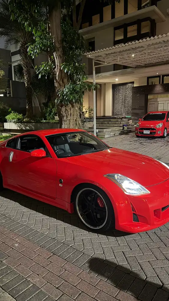 Nissan Fairlady 2009 Bensin