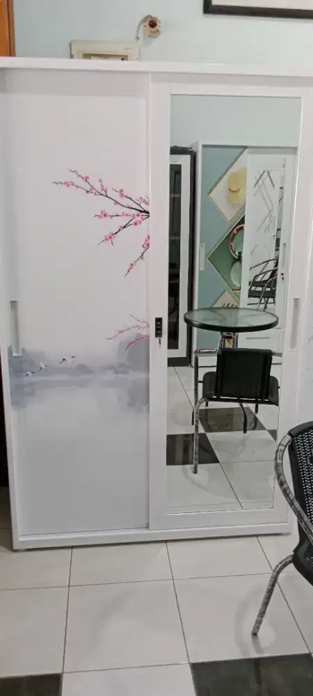 LEMARI PLAT ATAU SLEDING