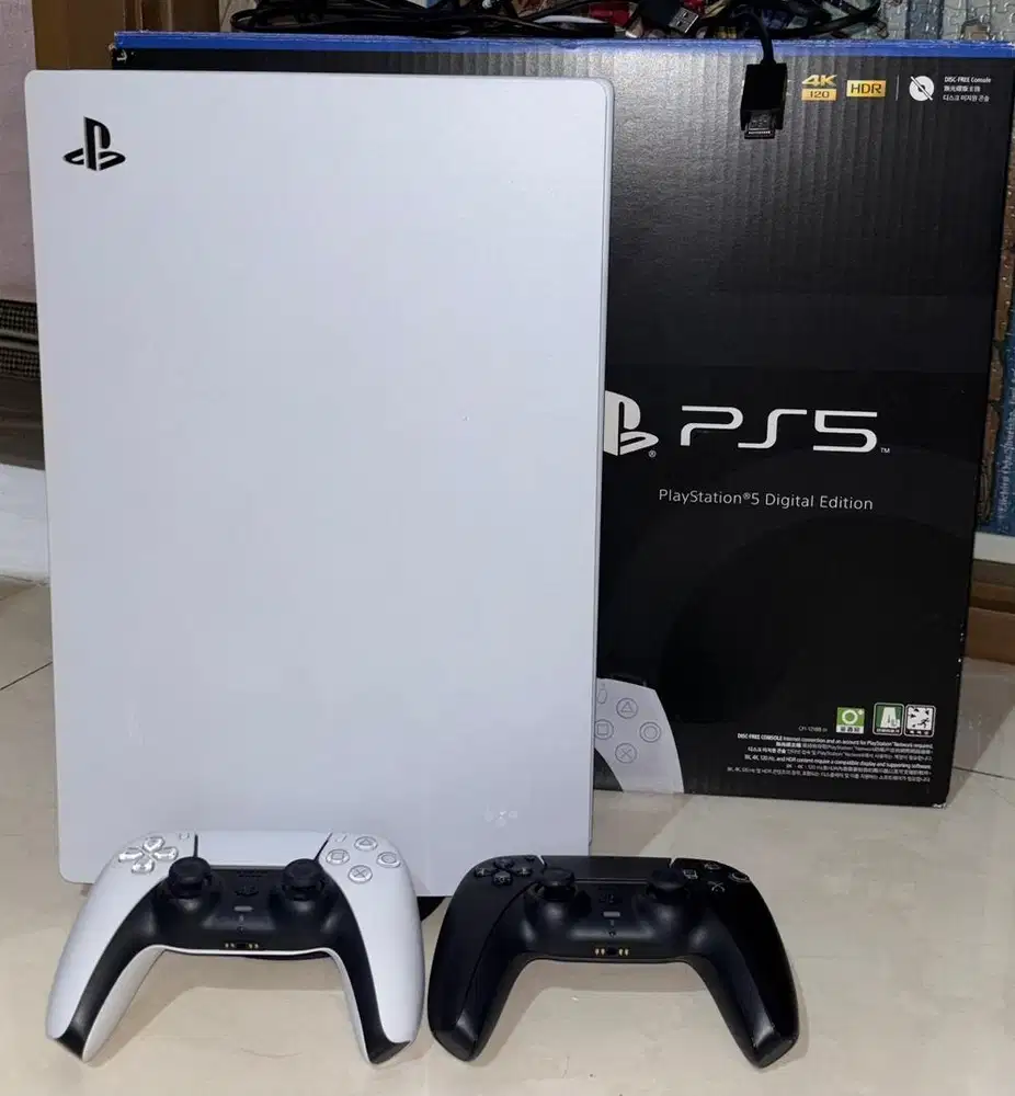 PS 5 digital used like new