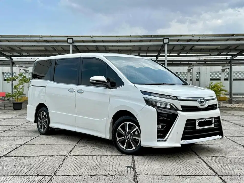 Toyota Voxy 2.0 2019 Low KM 53RB