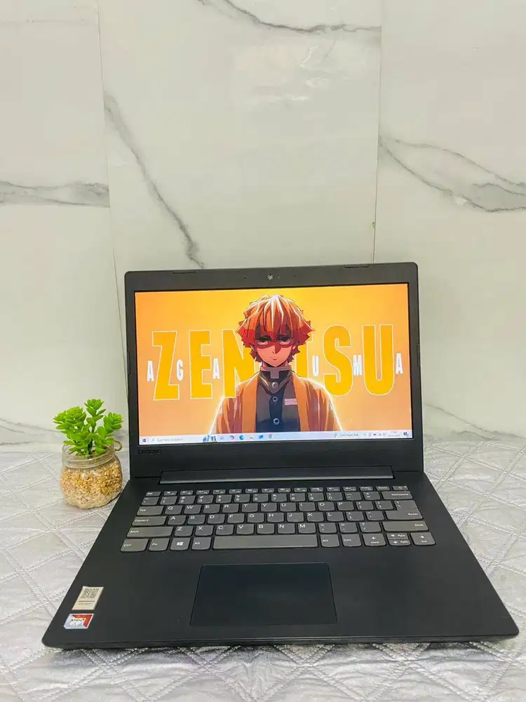 LENOVO IDEAPAD 130-14AST 	AMD A4-9125 RAM 4 GB SSD 128 GB